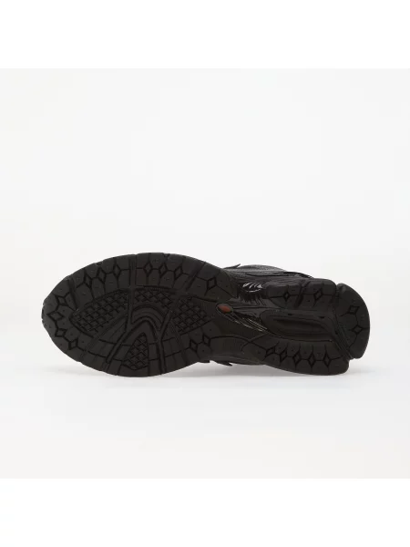Sneakers New Balance Black/ Hot Tomato EUR 45 μαύρο