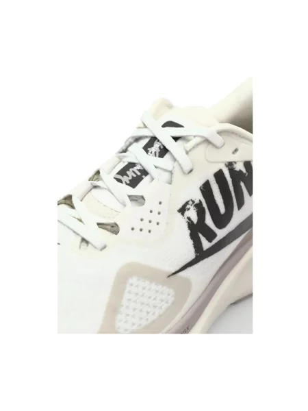 Pantofi Nike gri