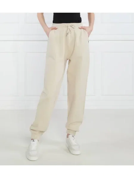 Calvin Klein Jeans Pantaloni de trening TAB OTTOMAN | Straight fit bej