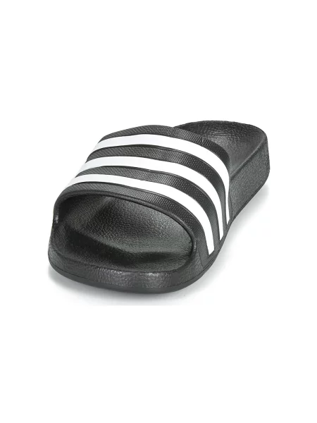 Natikače Adidas crna