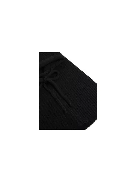 Balaklava Nine West černý
