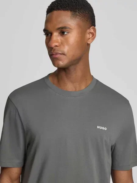 T-shirt o kroju regular fit z czystej bawełny model Hugo szara