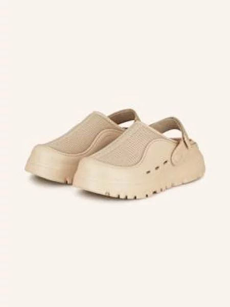 Pantofle Ugg na platformě béžové
