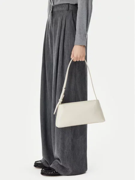 Чанта Calvin Klein бежово