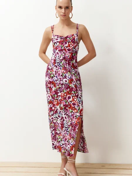 Rochie midi Trendyol cu model floral în linie A roz