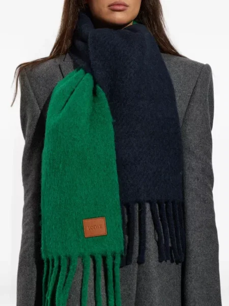 Fular Loewe de lână verde