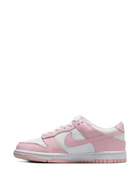 Sneakerși Jordan roz