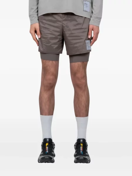 Pantaloni scurți Satisfy gri