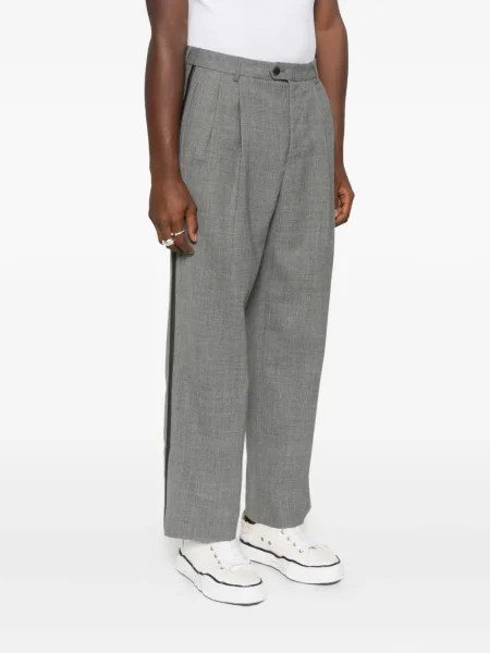 Pantaloni Chimala plisate gri