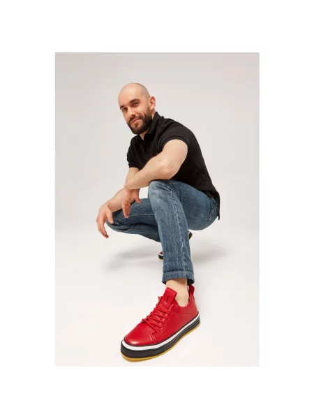 Кеди червоні