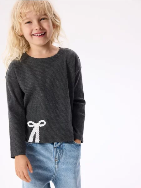 Reserved Tricou cu fundiță gri-închis gri