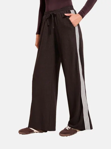 Friends Like These Pantaloni maro închis alb