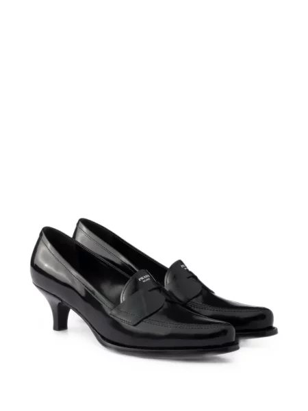 Pantofi loafer Prada din piele negru