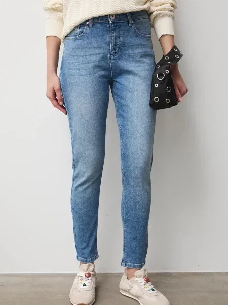 Джинси Medicine