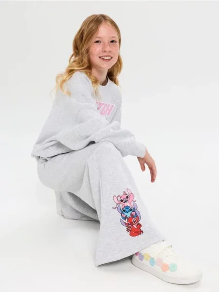 Sinsay Tepláky se širokými nohavicemi Stitch šedá