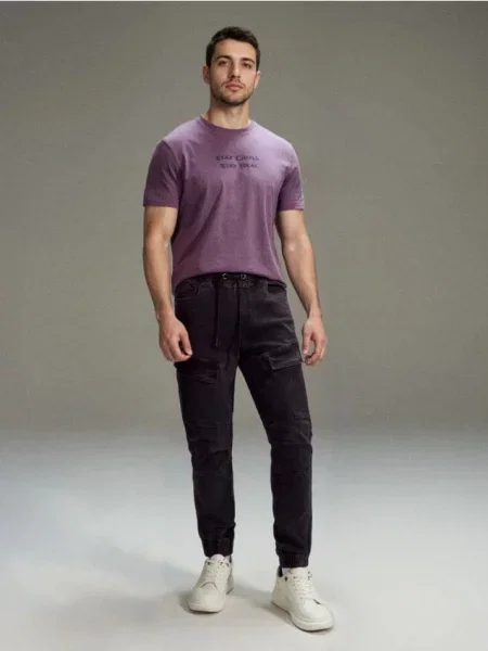 Sinsay Spodnie jogger slim fit czarny