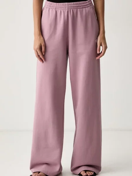 Adidas Originals pantaloni de trening pentru femei cu Essentials roz