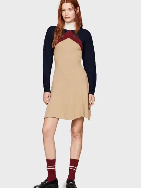 Сукня Tommy Hilfiger з візерунком аргайл бежева