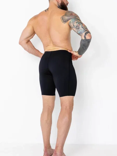 Спортивные шорты Totalfit черные