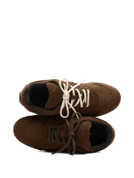 Szarvasbőr sneaker Axel Arigato barna
