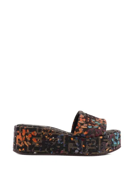 Sandale Fendi cu broderie cu platformă maro