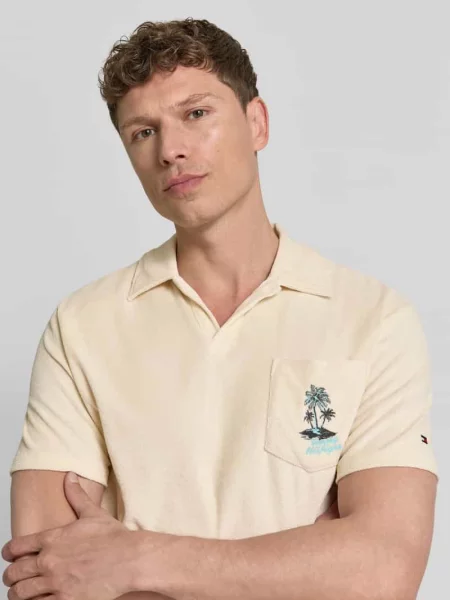 Krój regular fit koszulka polo z froty Tommy Hilfiger beżowa