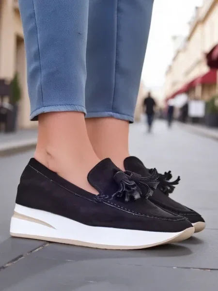 Mokasíny Resti na klínovém podpatku černé