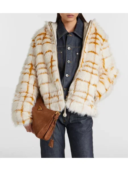 Geacă Moncler în carouri bej