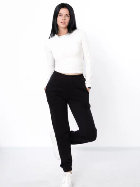 Джогери Носи своє чорний