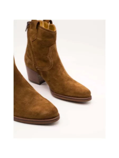 Pantofi Dakota Boots maro