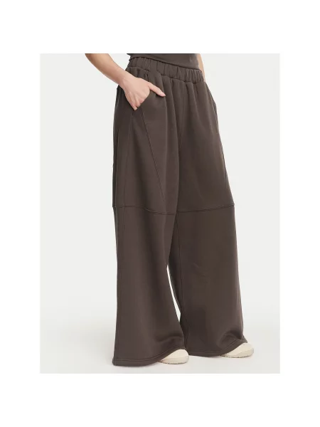 Kappa Παντελόνι φόρμας Oversize καφέ