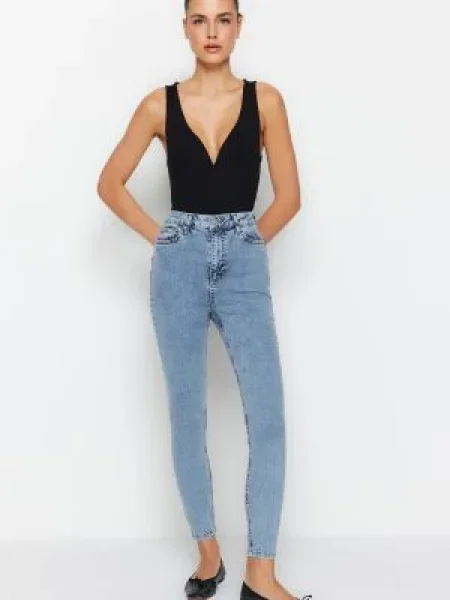Blugi Trendyol gri