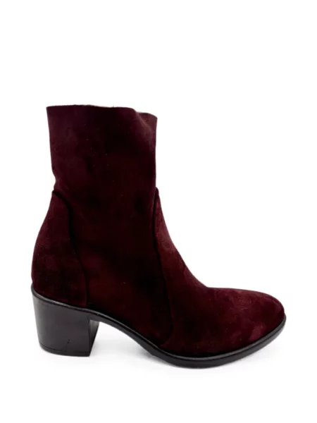 Cizme scurte Strategia Shoes din piele de căprioară roșu