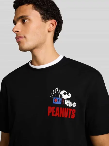 T-shirt o kroju relaxed fit z nadrukiem peanuts z motywem Tom Tailor Denim czarna