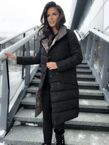 S ovratnikom jakna Yups crna