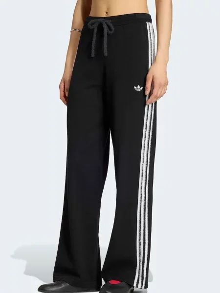Adidas Originals trenirka z viskozo Knit Firebird črna