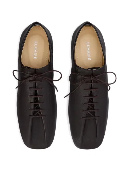 Кожени обувки в стил дерби Lemaire с връзки кафяво