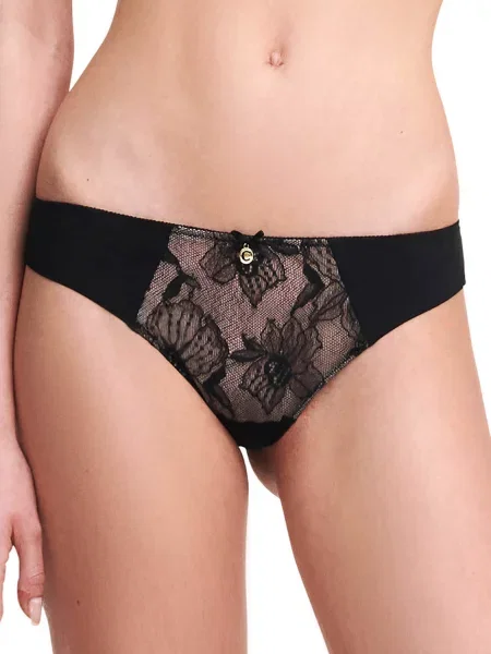 Кружевные трусики бразилиана чорні