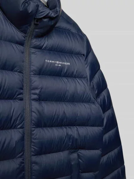 Kurtka pikowana o kroju regular fit z puchowym wypełnieniem model ‘ESSENTIAL’ Tommy Hilfiger Teens granatowa