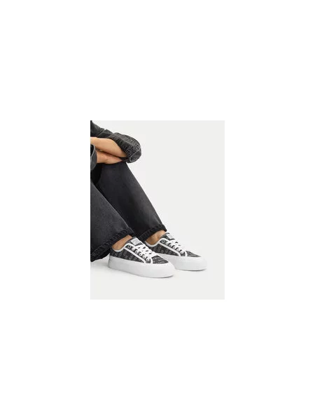 Guess Jeans Teniszcipő fekete