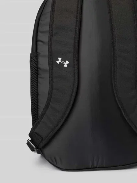Plecak sportowy Under Armour w miejskim stylu czarny