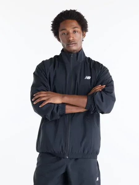 Вітровка New Balance Sport Legacy чорний