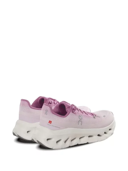 Sneakerși On roz