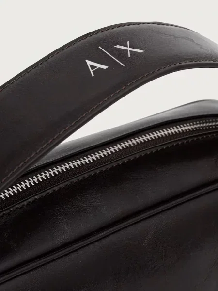 Armani Exchange Táska Sötétbarna barna