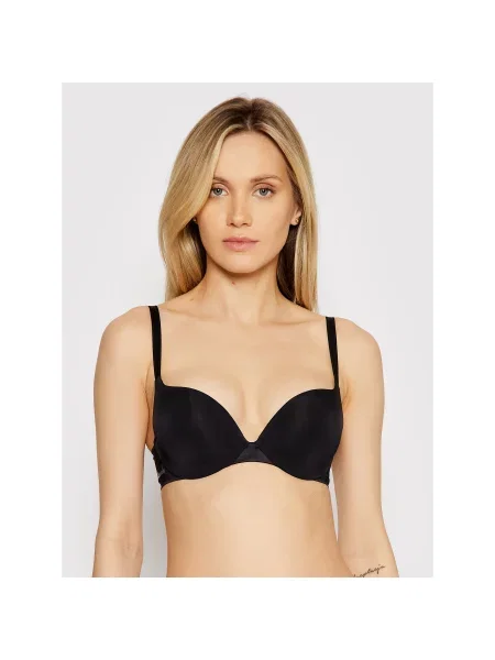Chantelle Pakelianti push-up liemenėlė Essential juoda