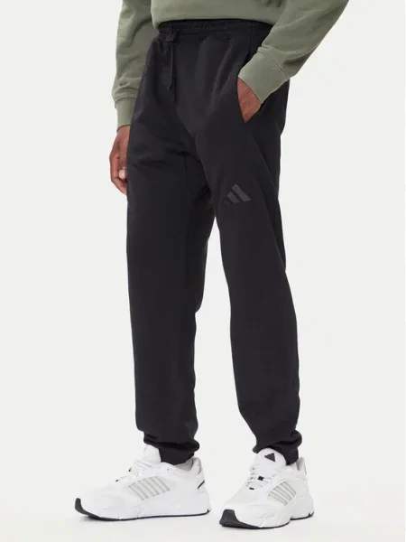 Adidas Долнище анцуг ALL SZN Fleece Tapered Leg черен