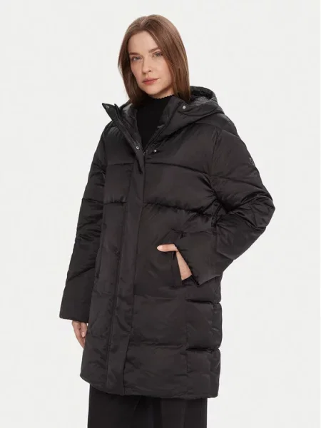 Зимняя куртка Boss черная