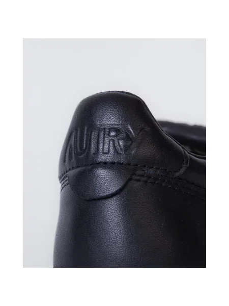 Sneakers Autry Medalist Low Man Meteorite EUR 43 czarne