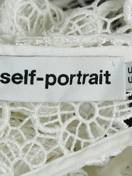 Bluză Self-portrait din dantelă alb