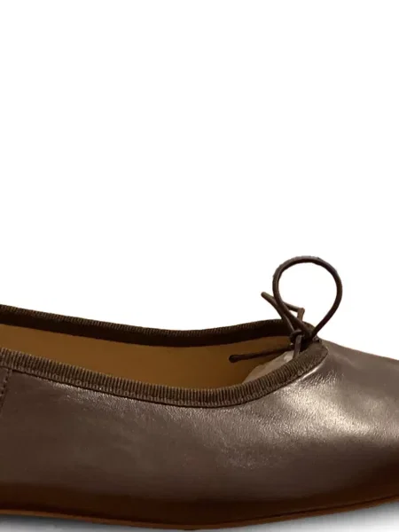 Balerini A.p.c. cu funde maro